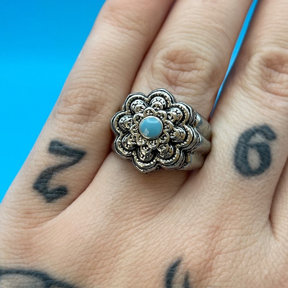 Silver‎ Tone Boho Southwestern Floral Mandala Turquoise Center Statement Ring 8 - Picture 4 of 4